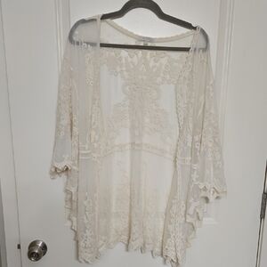 Chic Lace Overlay Blouse in Cream